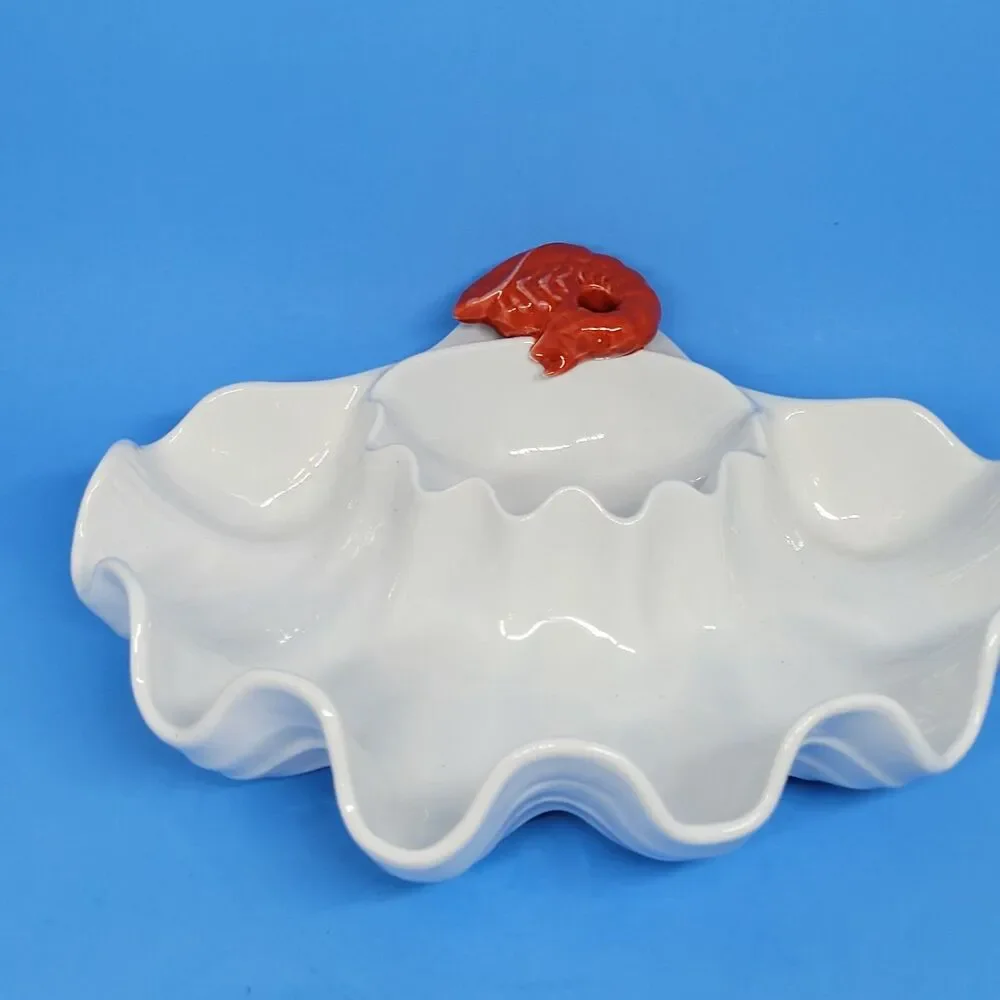 Unbranded ceramic clam